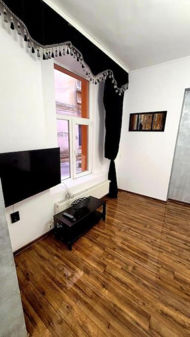 Modern Studio At Unirii Boekarest Buitenkant foto